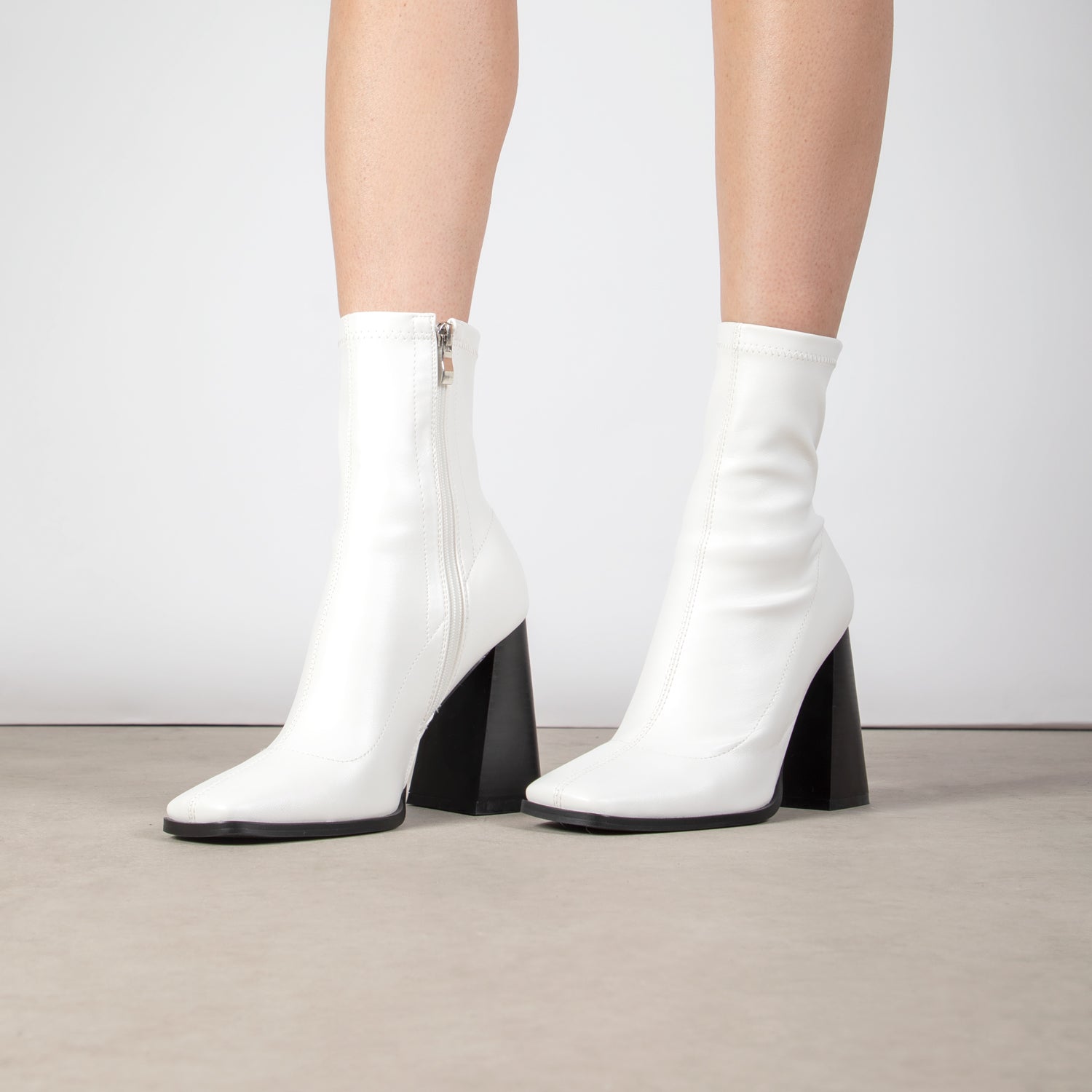 RAID Nadia Sock Boot in White