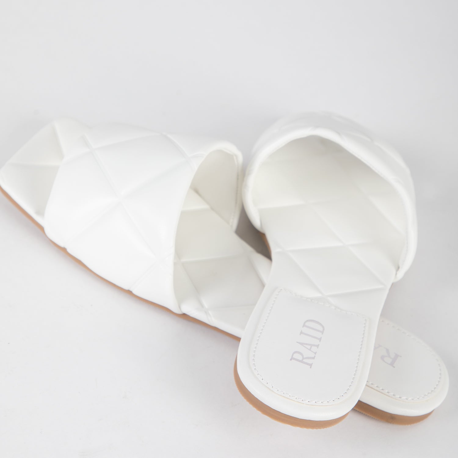 RAID Adora Flat Mule in White