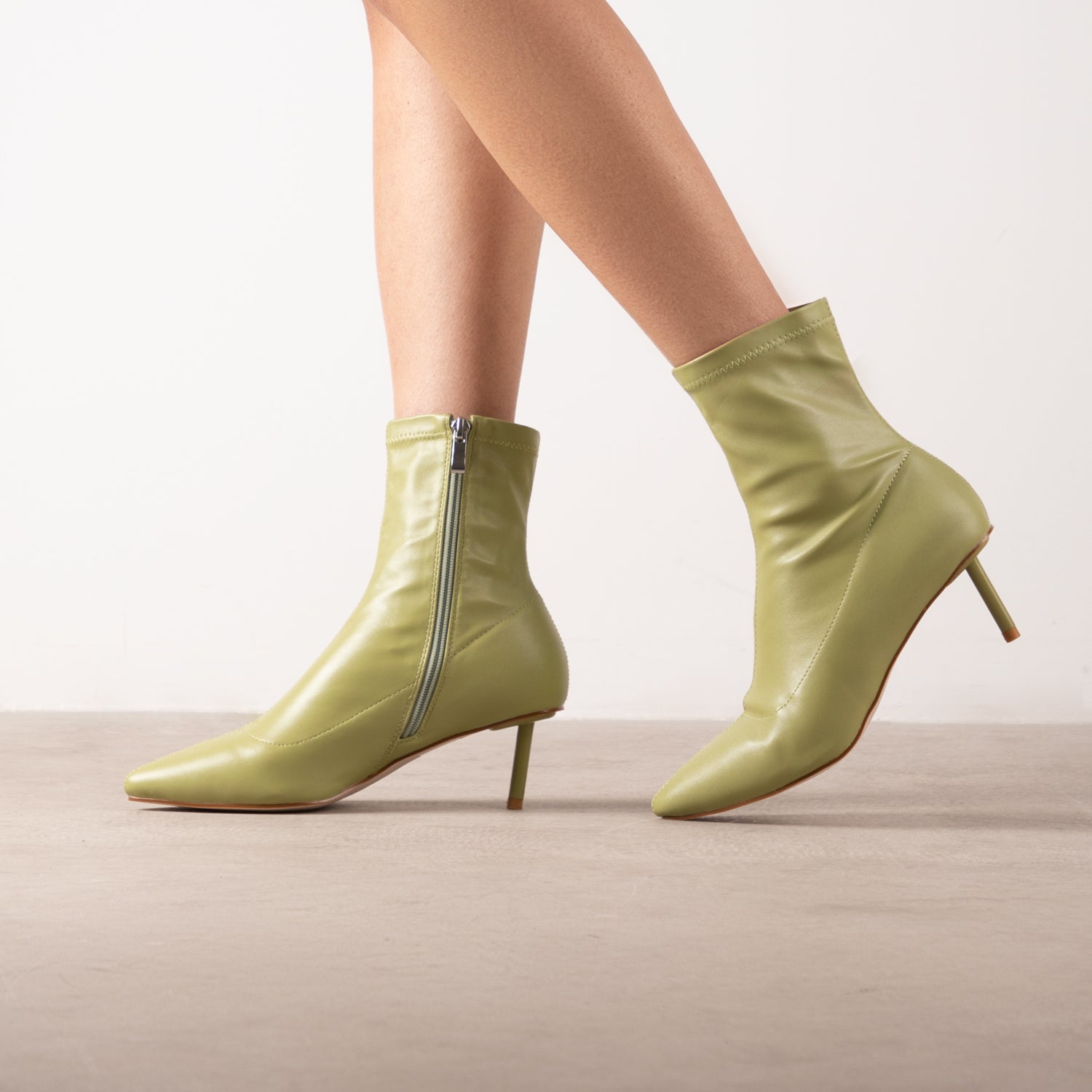 RAID Aletah Stiletto-Stiefelette in Limonengrün