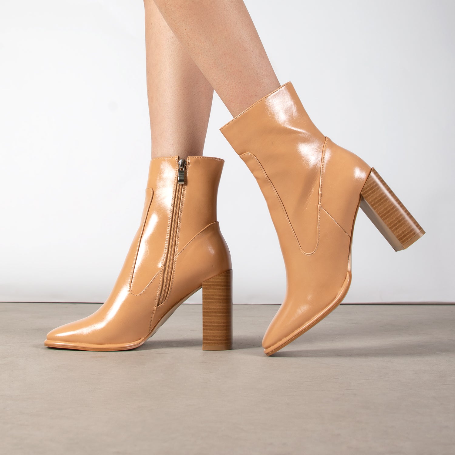 RAID Jennyl Ankle Boot in Sand