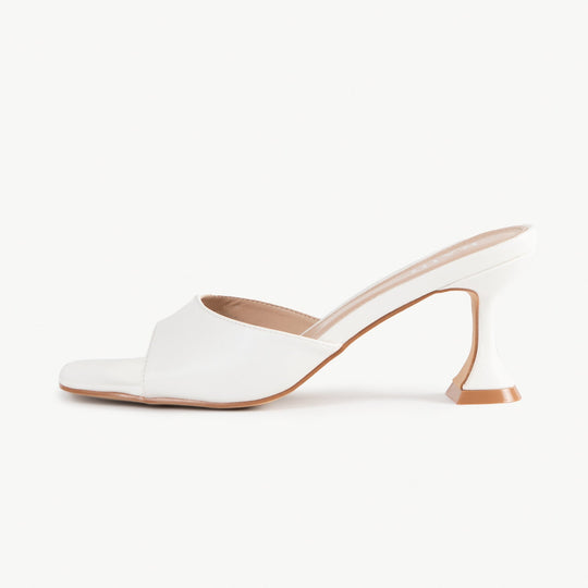 RAID Rueben Square Toe Heeled Mule in White