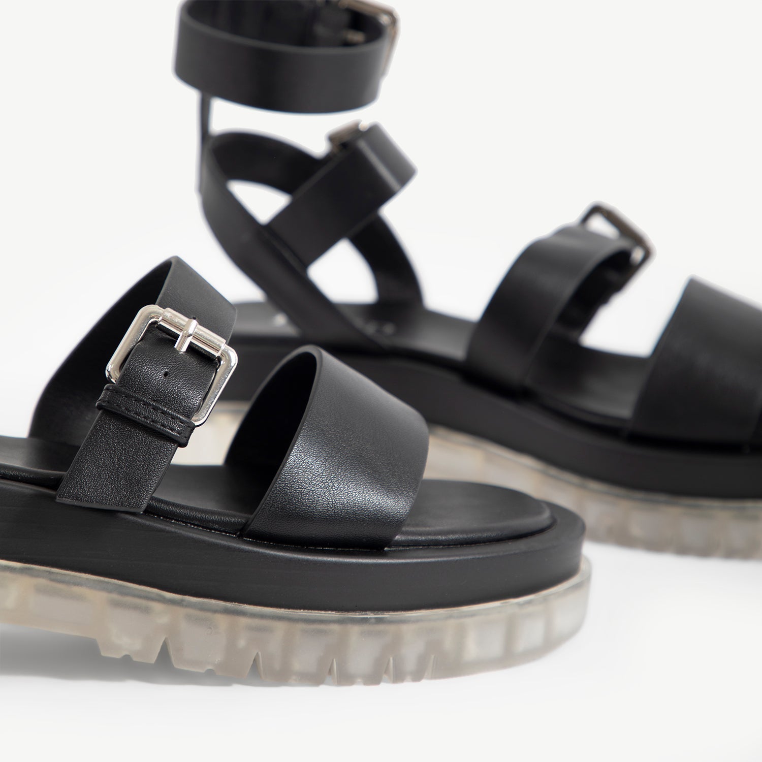 RAID Wylde Platform Sandal In Black