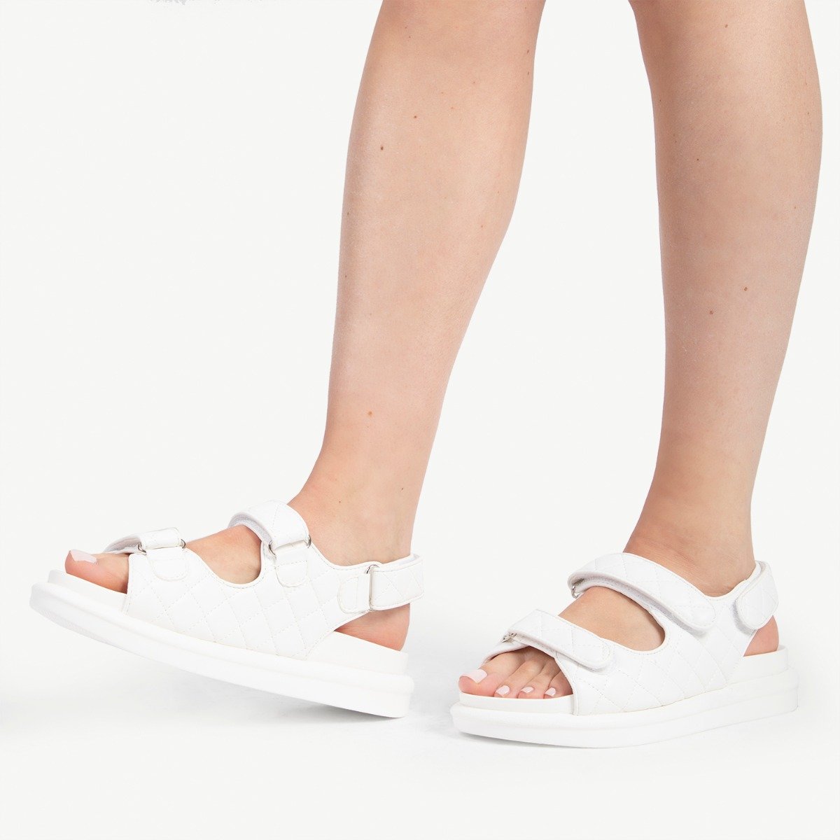 RAID Amylia Quilted Sandal in White