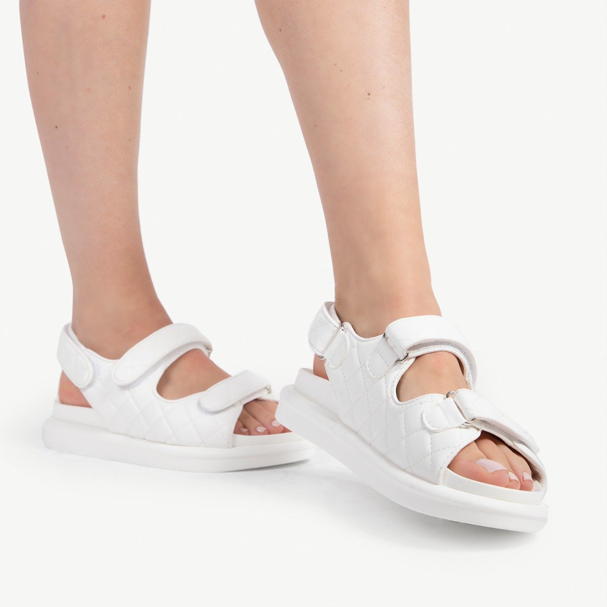 RAID Amylia Quilted Sandal in White